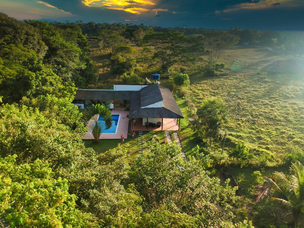 Fazenda à venda com 3 quartos, 322m² - Foto 3