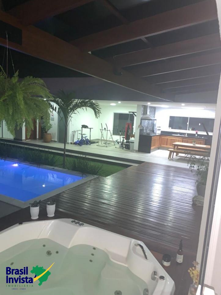 Casa de Condomínio à venda com 4 quartos, 300m² - Foto 13