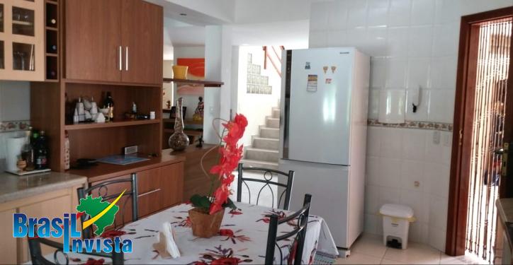 Casa à venda com 4 quartos, 330m² - Foto 22