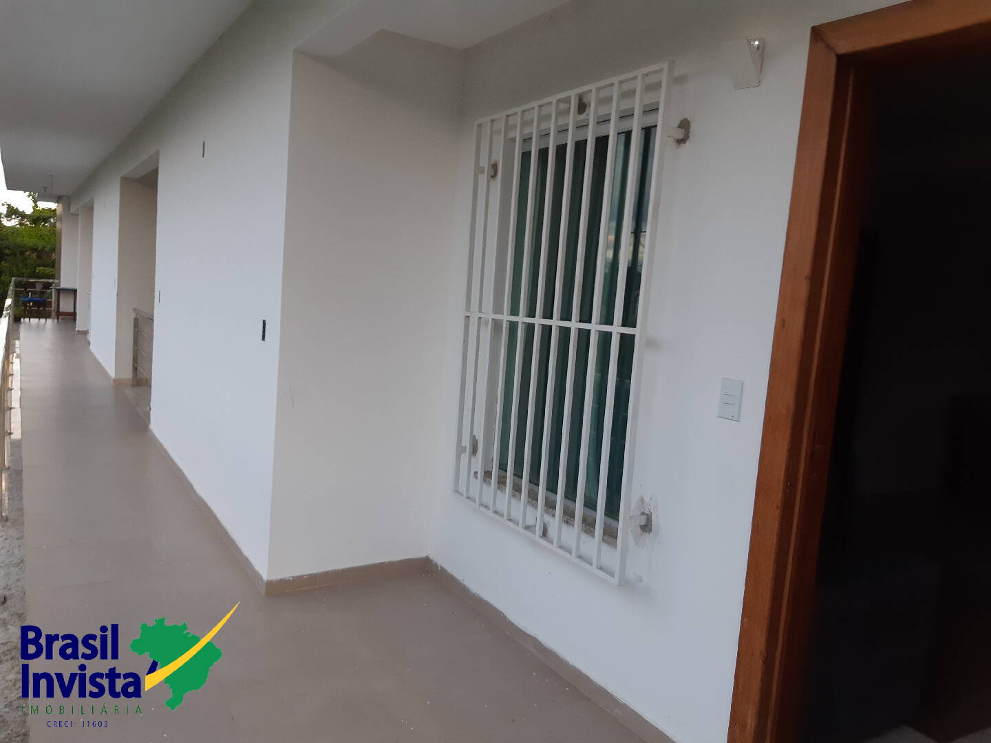 Apartamento à venda com 3 quartos, 110m² - Foto 2