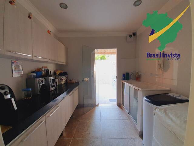 Casa à venda com 4 quartos, 200m² - Foto 10