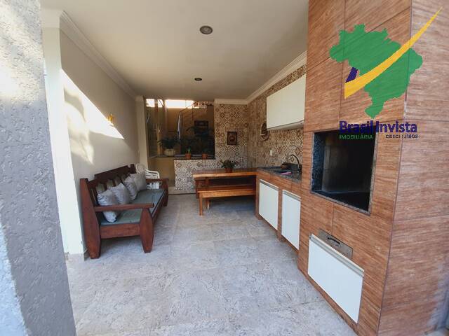 Casa à venda com 4 quartos, 200m² - Foto 22