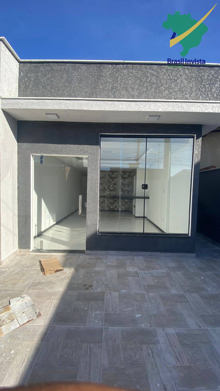 Casa à venda com 2 quartos, 100m² - Foto 1