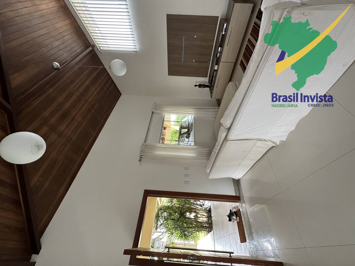 Casa à venda com 5 quartos, 120m² - Foto 17