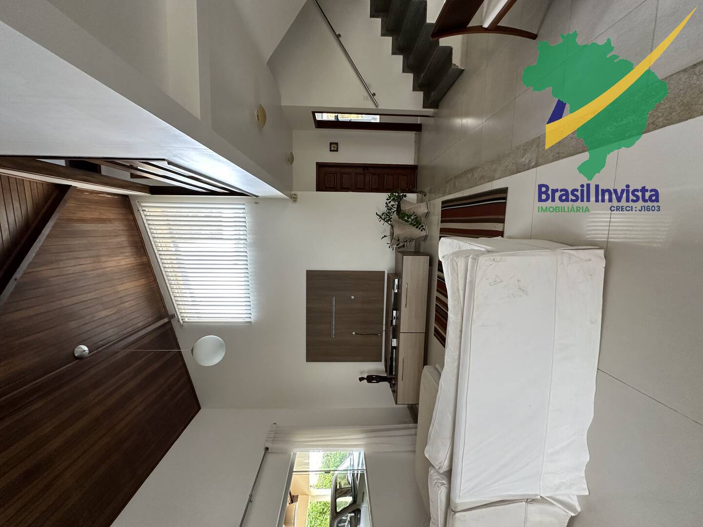 Casa à venda com 5 quartos, 120m² - Foto 30