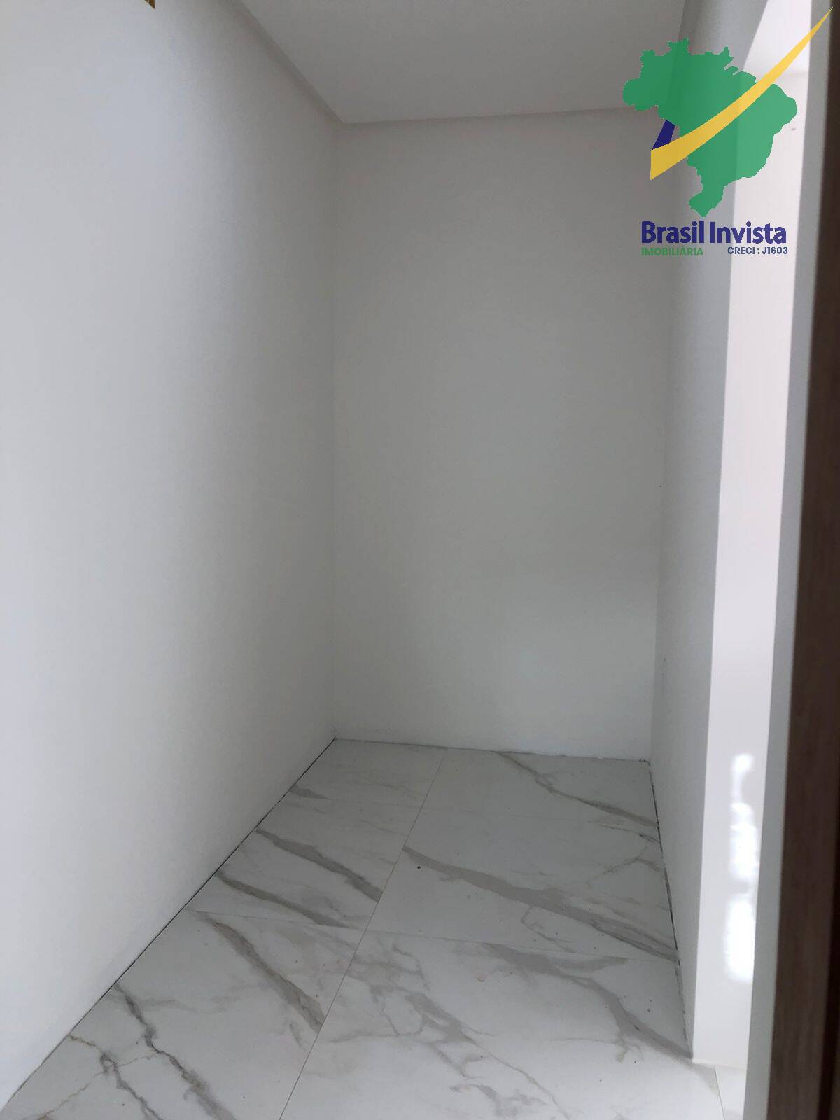 Casa à venda com 3 quartos, 129m² - Foto 3